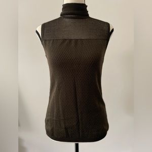 Worth New York Sleeveless Turtleneck Knit Top SMALL
